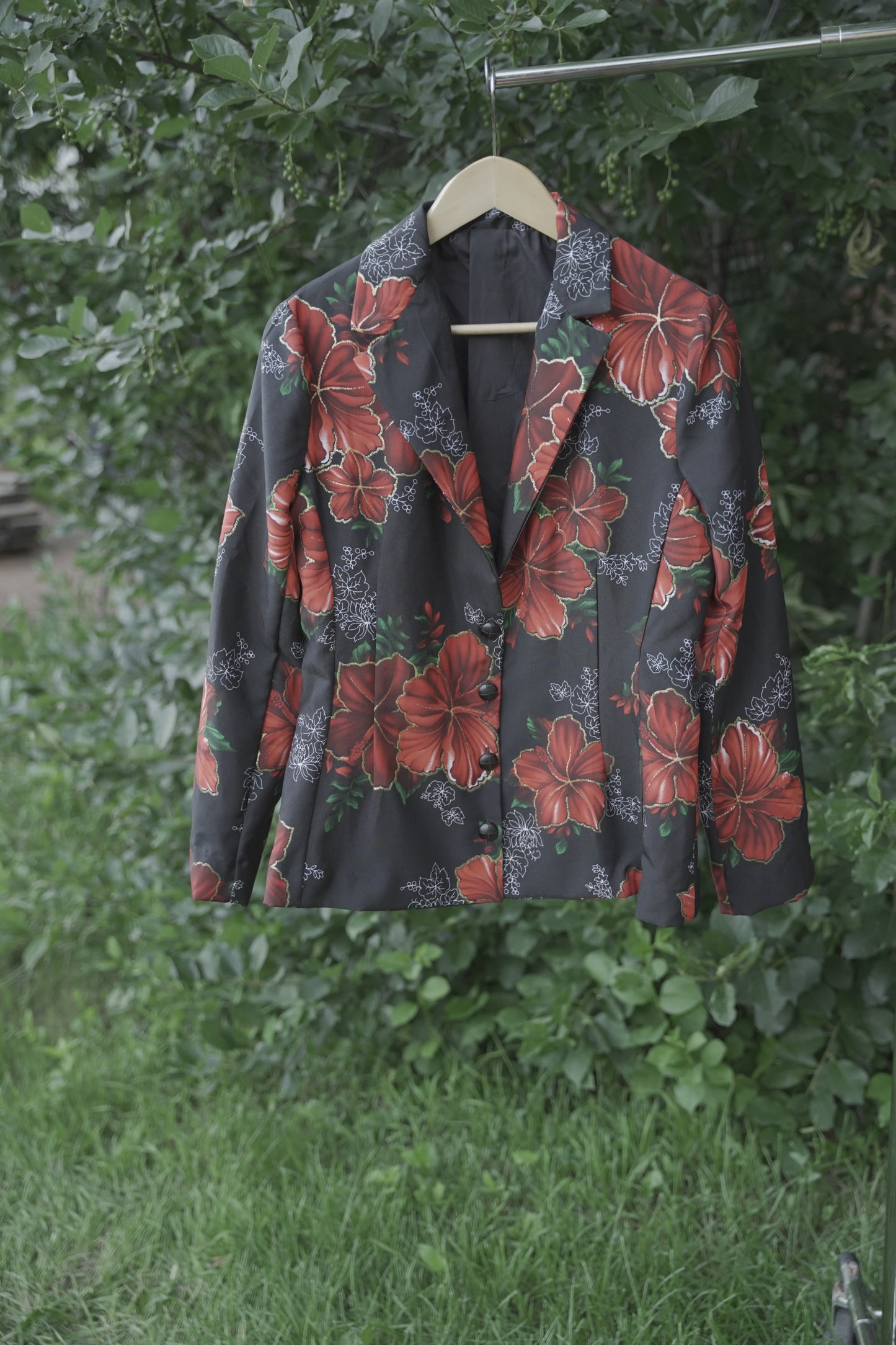 Hawaiian Black and Red Floral Blazer
