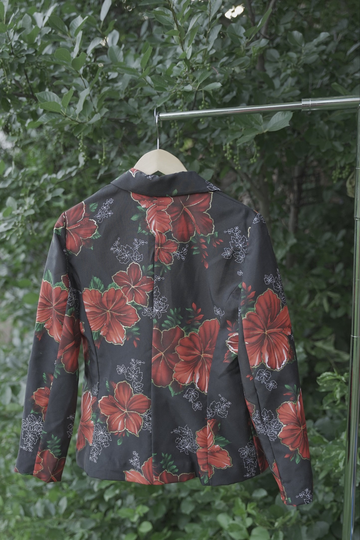 Hawaiian Black and Red Floral Blazer
