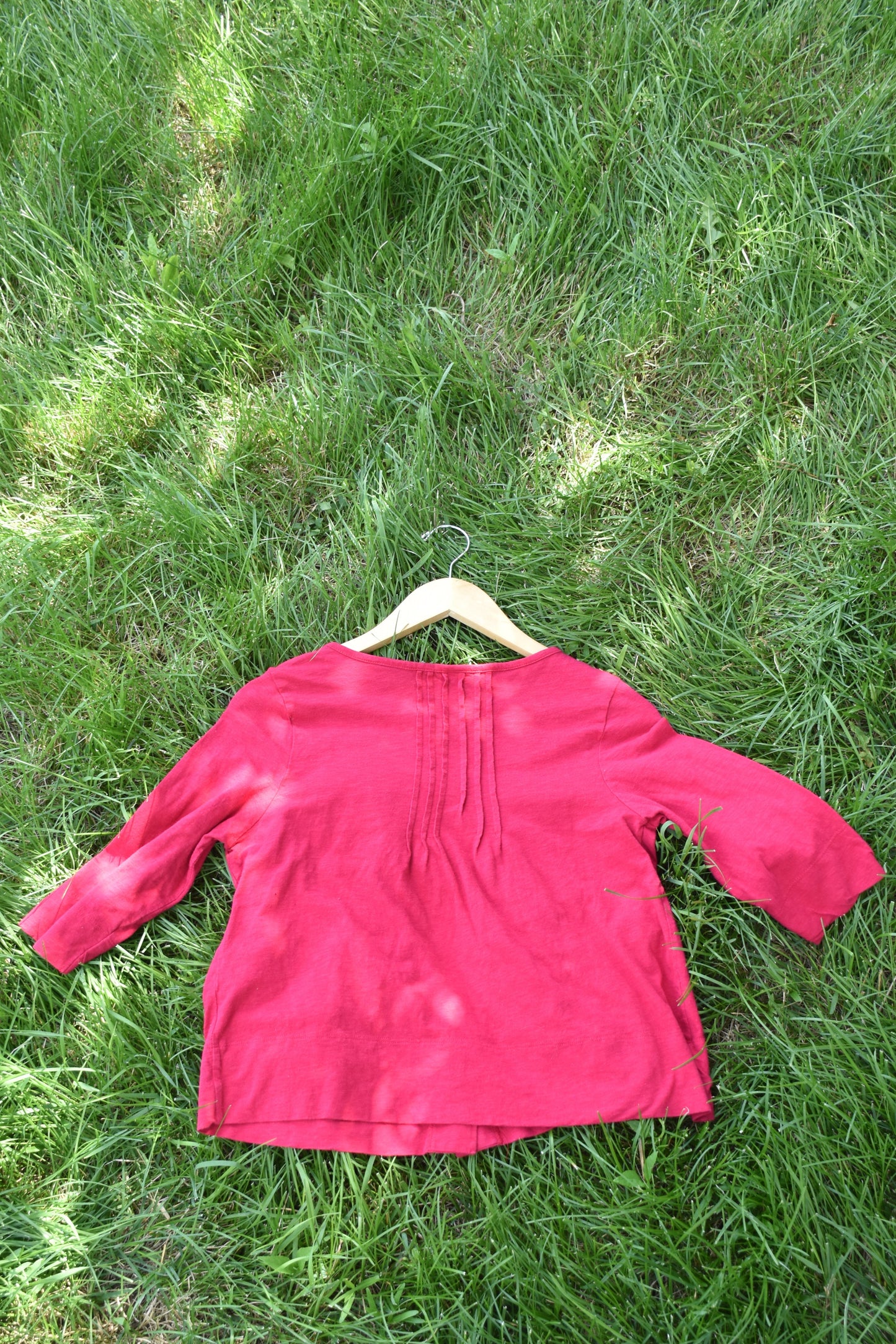 Three Quarter Sleeve Red Top