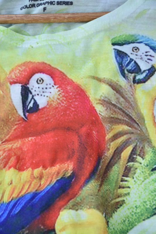 Scarlet Macaw Graphic T-Shirt